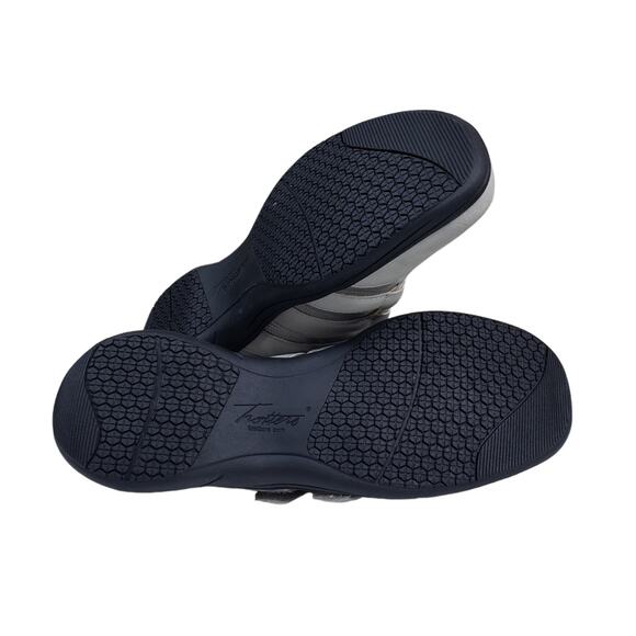 Trotters Womens 7 Joy Slip-On Sneaker in Pewter Gray Silver Leather NEW - Picture 10 of 11